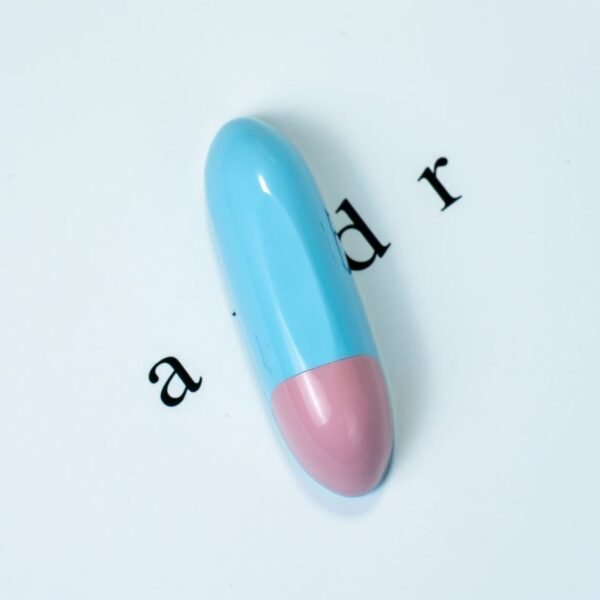 Pill-shaped lipstick tube 66032
