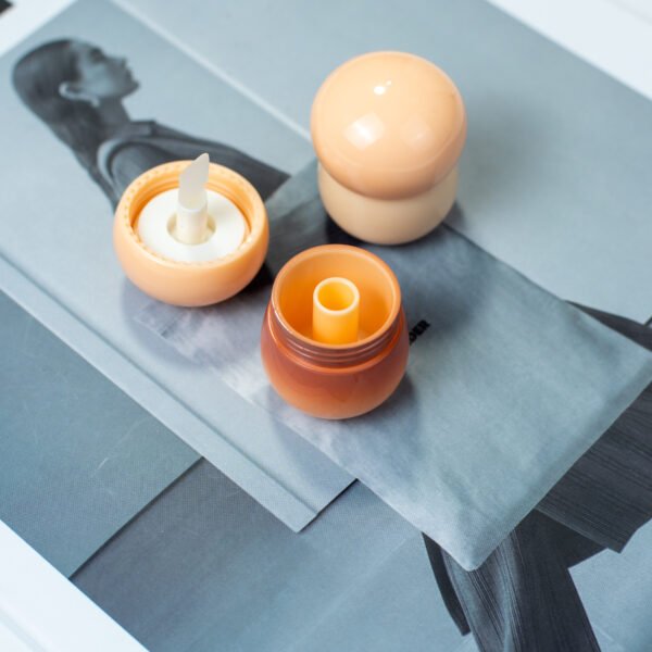 Mushroom shaped lip mud, lip gloss, lip glaze, bottle cream, sample 9103 - Image 4