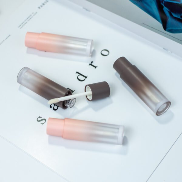 Slanted lip glaze lip gloss bottle9108 - Image 3