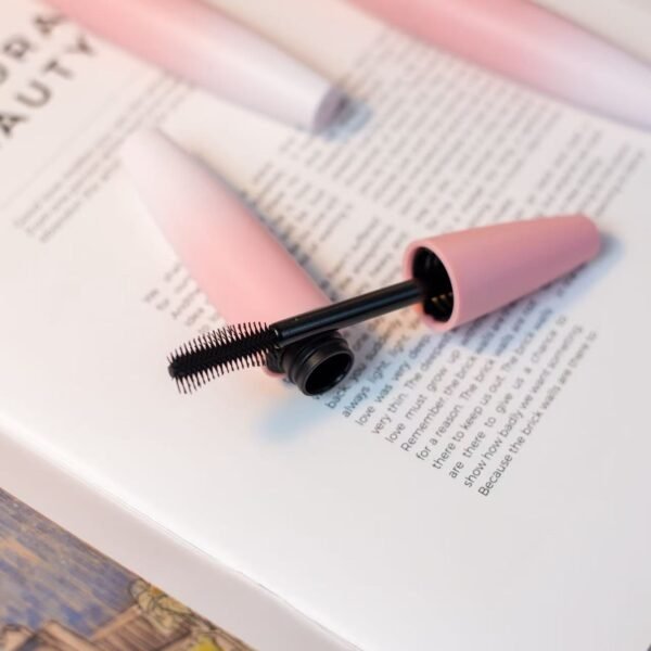 Simple eyelash lip glaze tube - Image 4